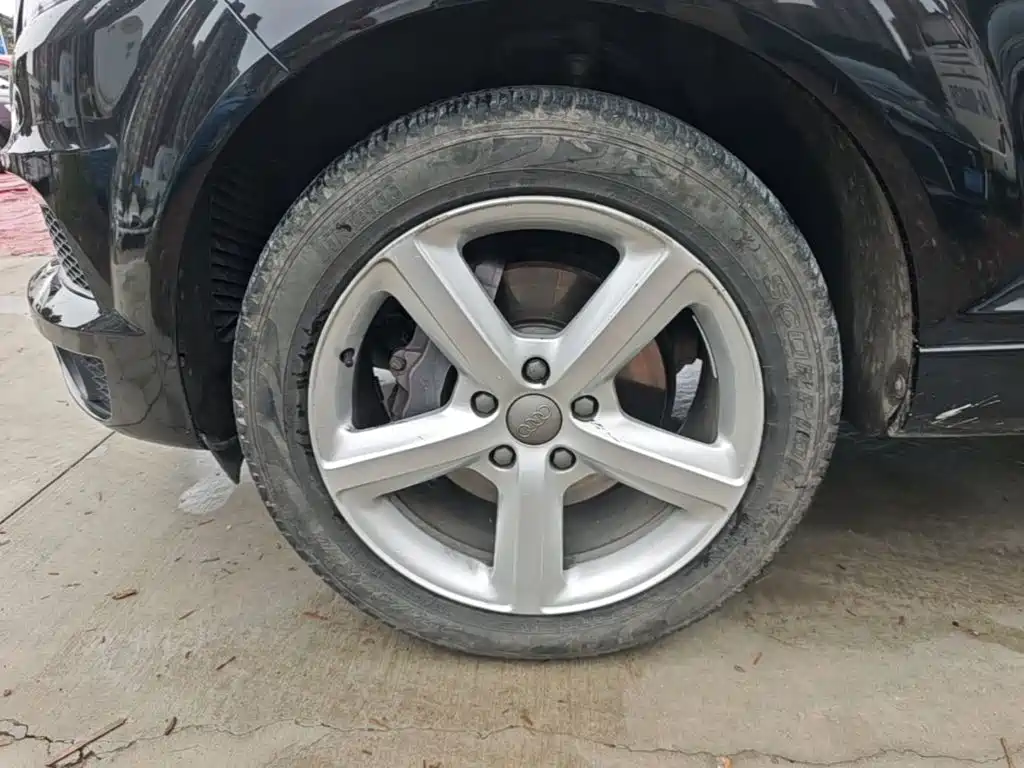 Audi Q7 — миниатюра 23