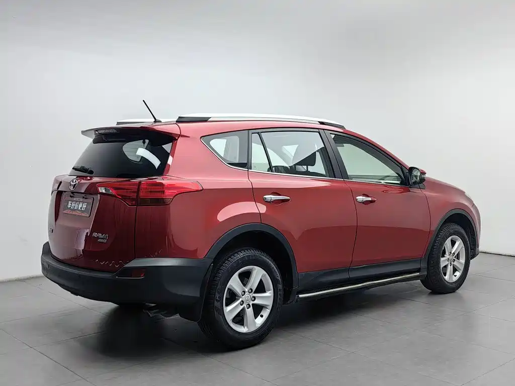 Toyota RAV4 — миниатюра 2