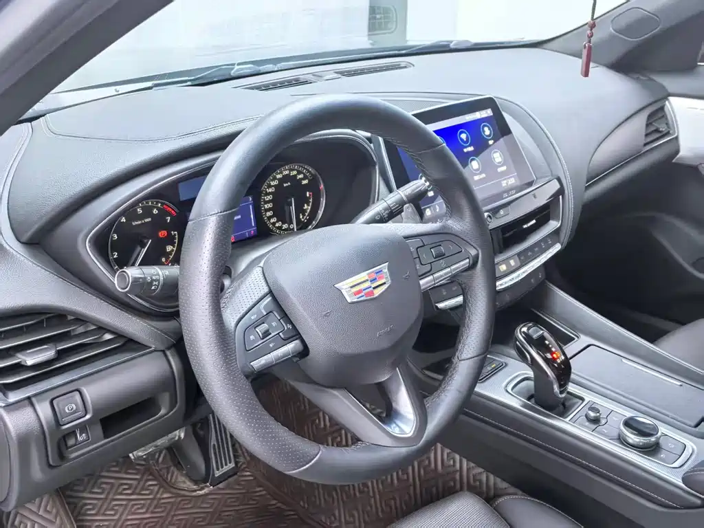 Cadillac CT5 — миниатюра 7