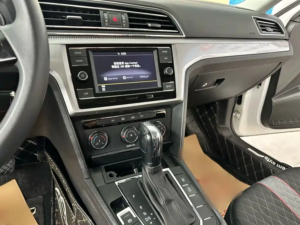 Volkswagen Lamando — миниатюра 11