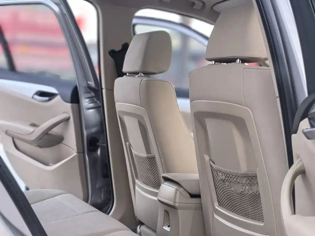 BMW X1 — миниатюра 15