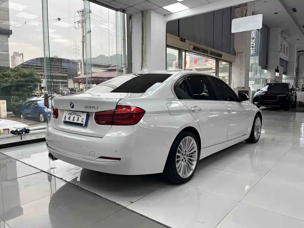BMW 3 Series — миниатюра 7