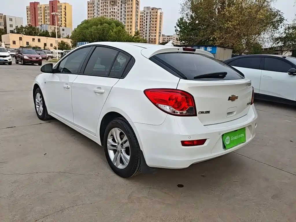 Chevrolet Cruze — миниатюра 5