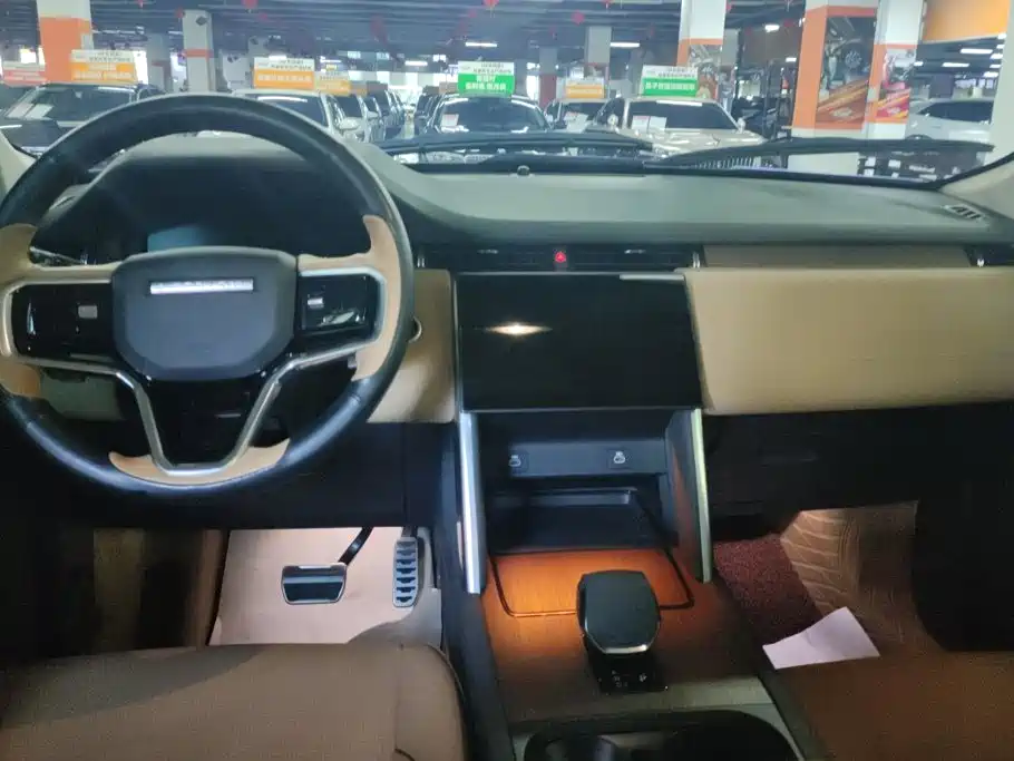 Land Rover Discovery Sport — миниатюра 12