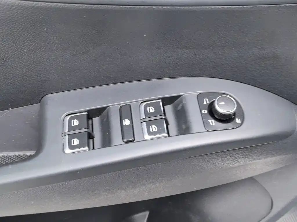 Borgward BX7 — миниатюра 9