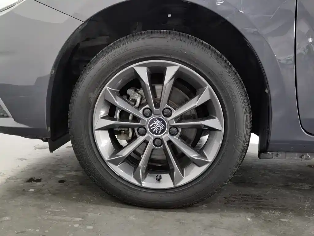 BYD Qin — миниатюра 17
