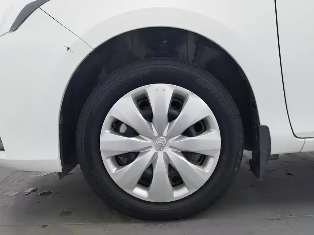 Toyota Yaris L — миниатюра 17