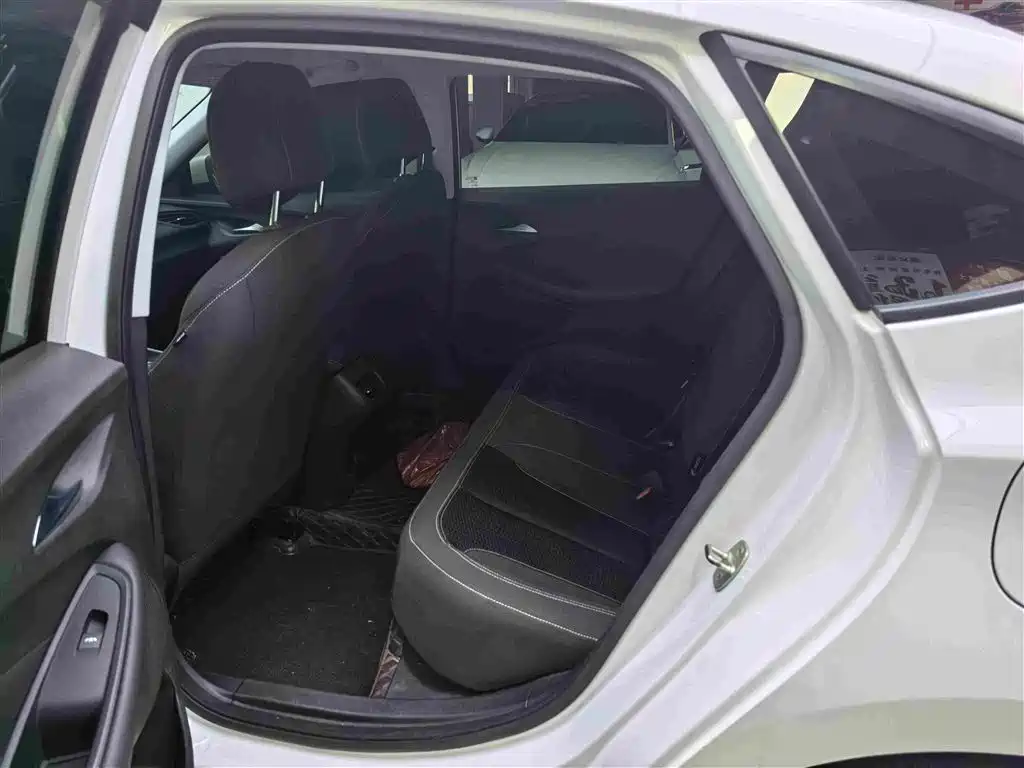Buick Verano — миниатюра 5