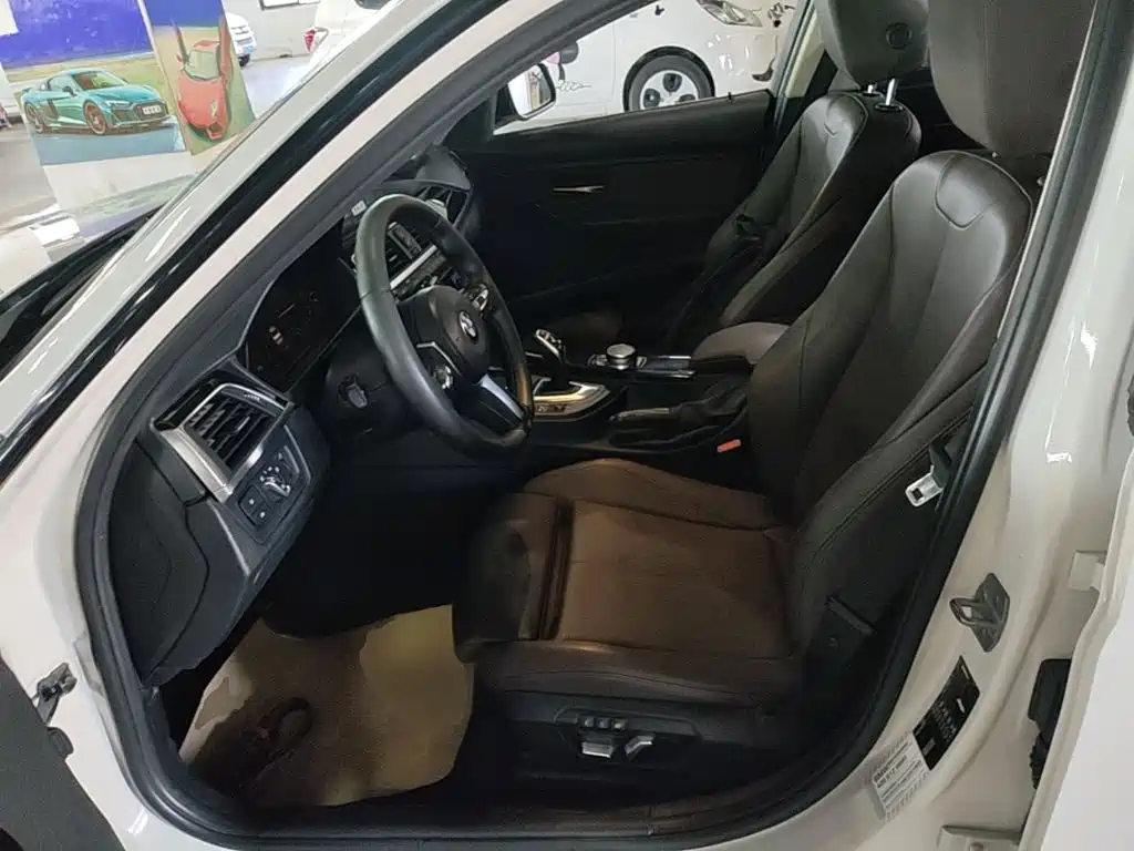 BMW 3 Series — миниатюра 15