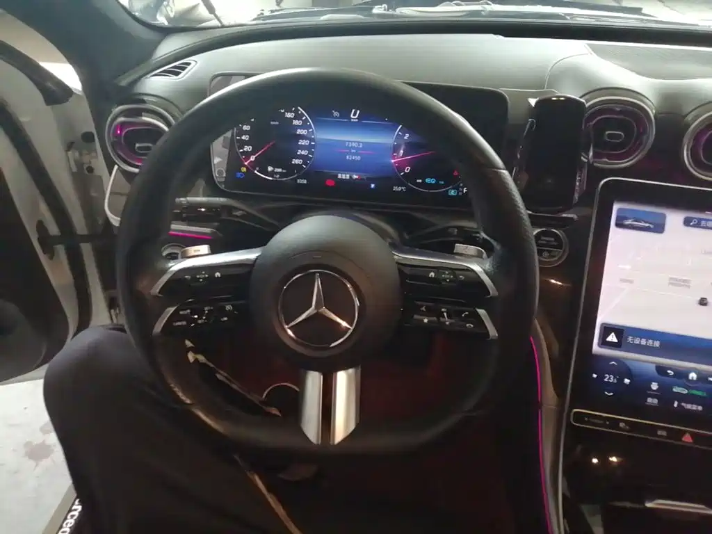 Mercedes-Benz C-Class — миниатюра 11