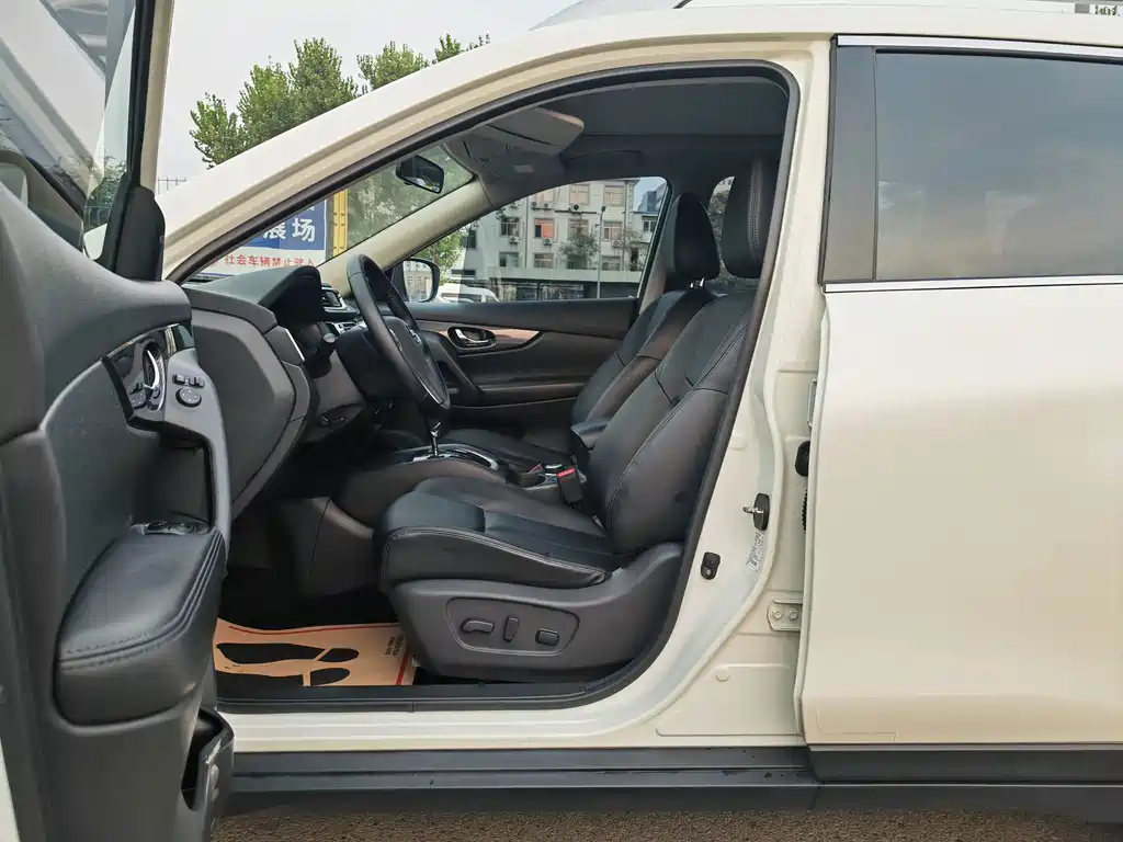 Nissan X-Trail — миниатюра 3