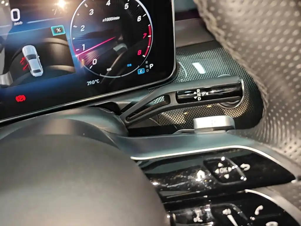 Mercedes-Benz C-Class — миниатюра 14