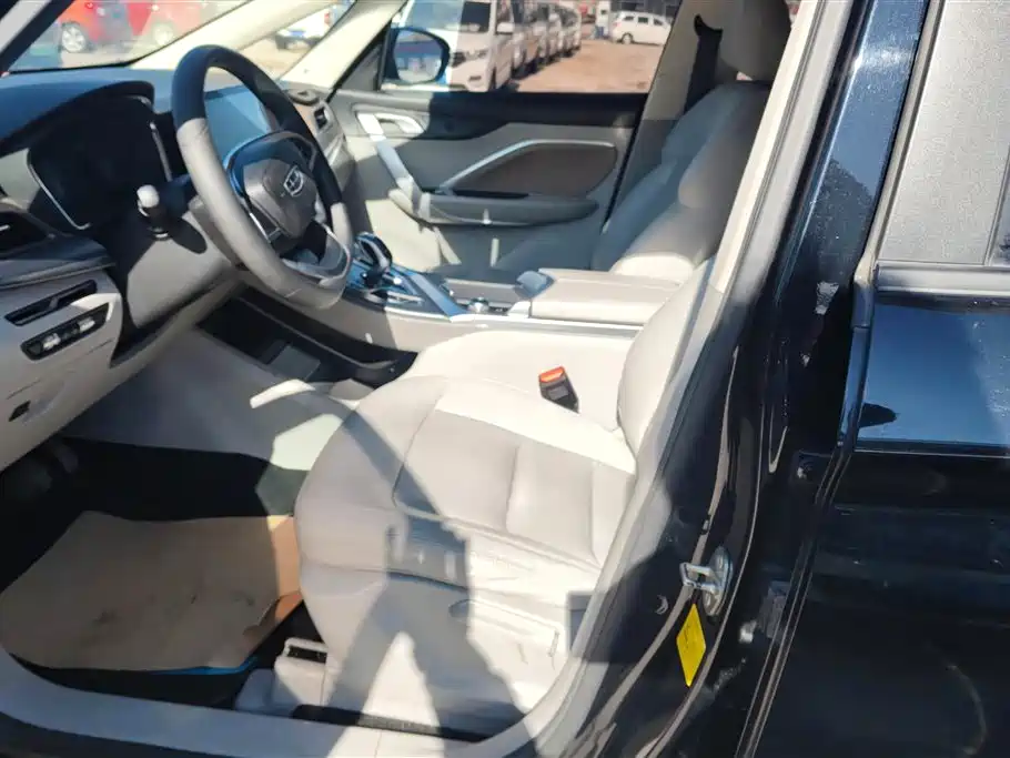 GEELY AUTOMOBILE JIAJIE