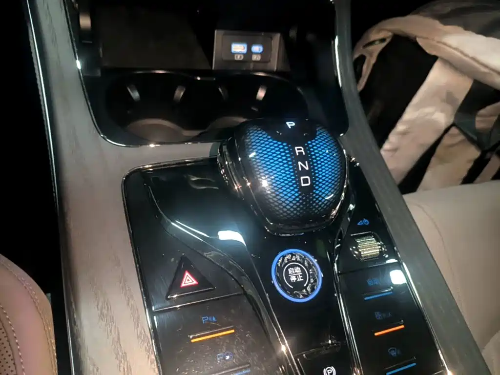 BYD Han — миниатюра 14