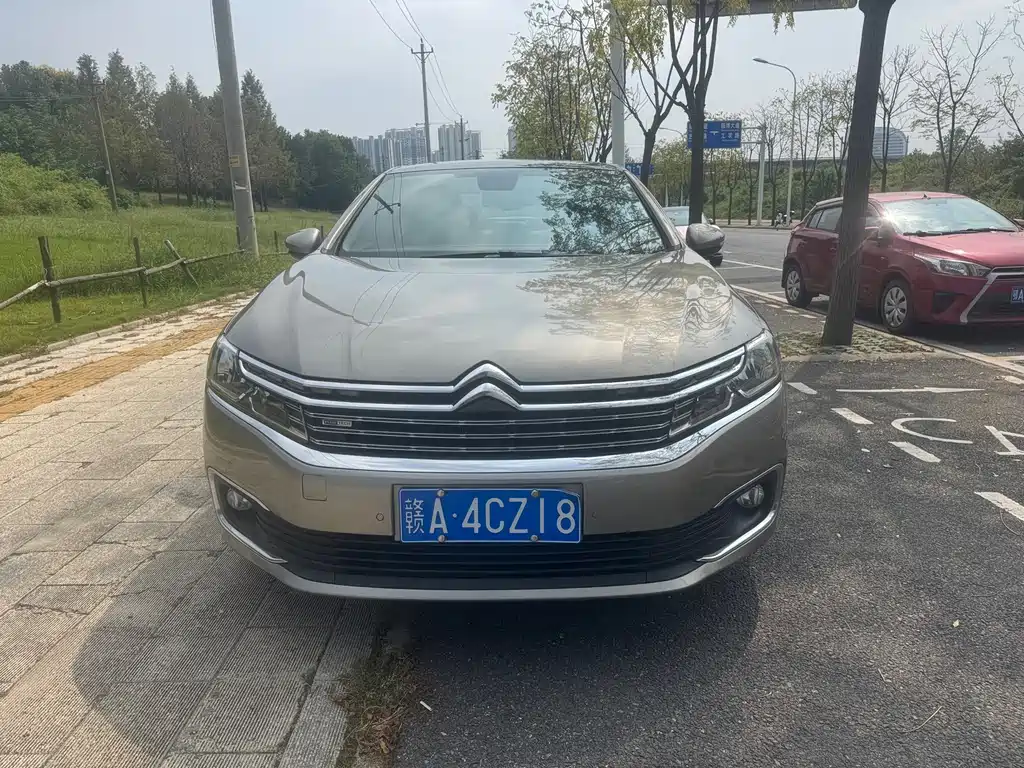 Citroen C6 — миниатюра 2