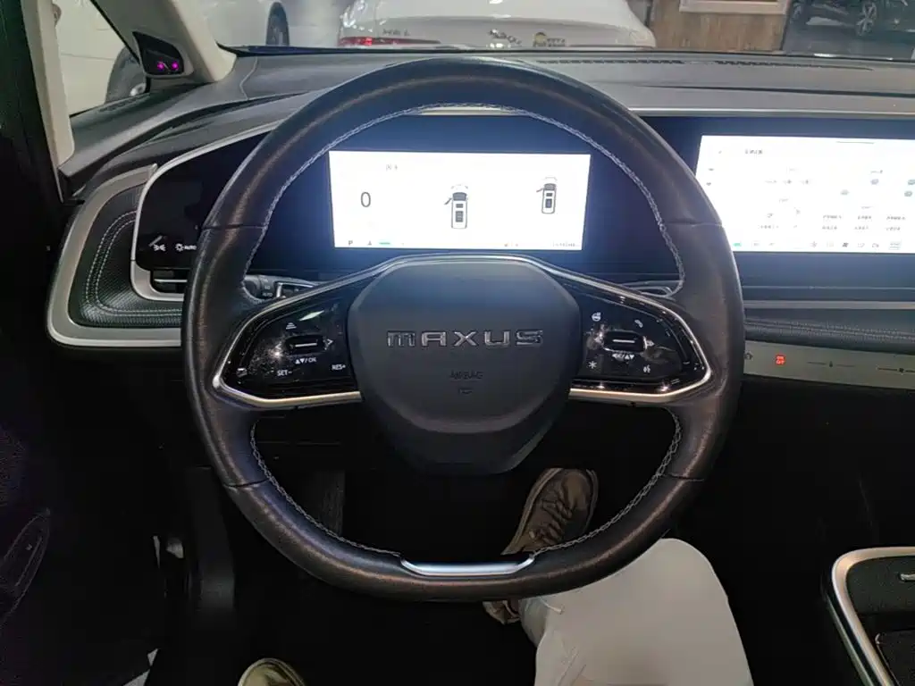 MAXUS G90 — миниатюра 11