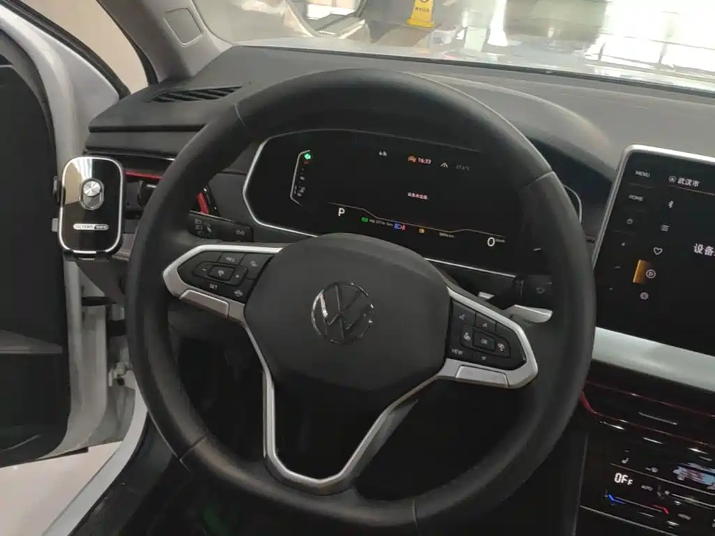 Volkswagen Lavida — миниатюра 11