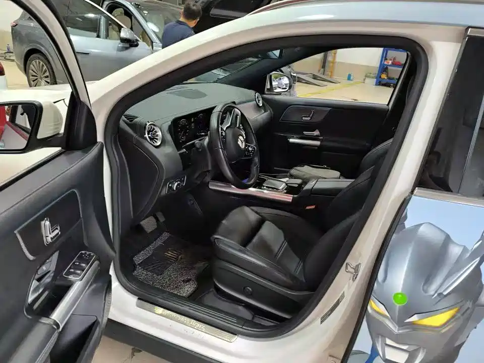 Mercedes-Benz EQA — миниатюра 3