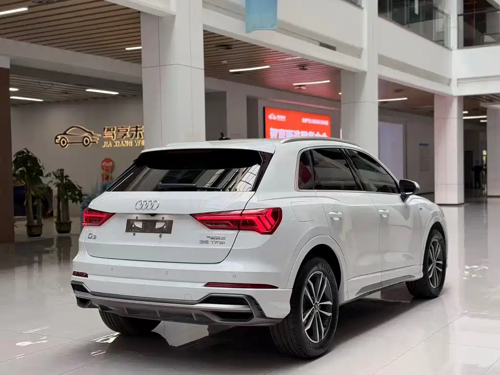 Audi Q3 — миниатюра 5