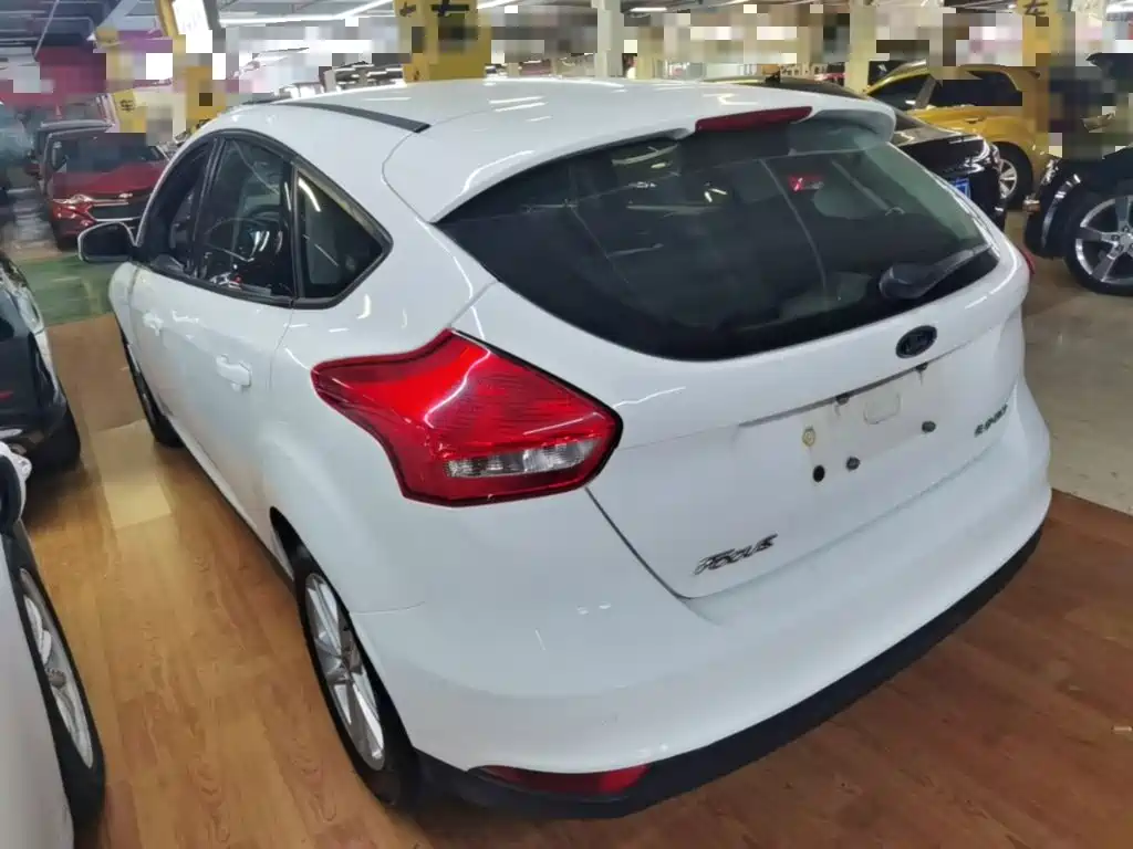 Ford Focus — миниатюра 5