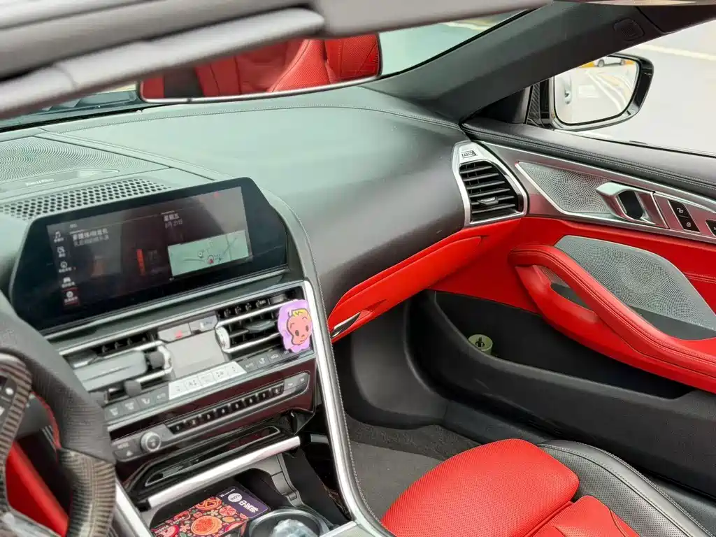 BMW 8 Series — миниатюра 4