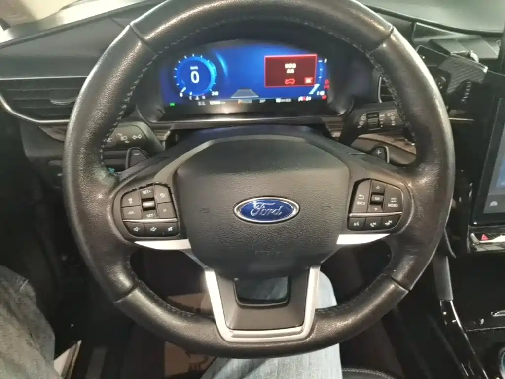 Ford Explorer — миниатюра 11