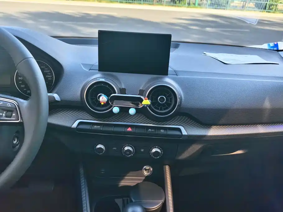 Audi Q2L — миниатюра 13