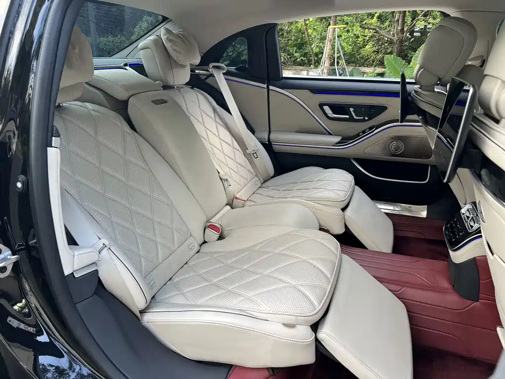 Mercedes-Benz S-Class — миниатюра 12