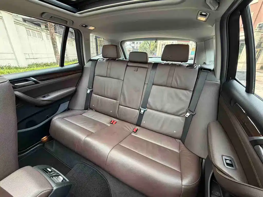 BMW X3 (Import) — миниатюра 18