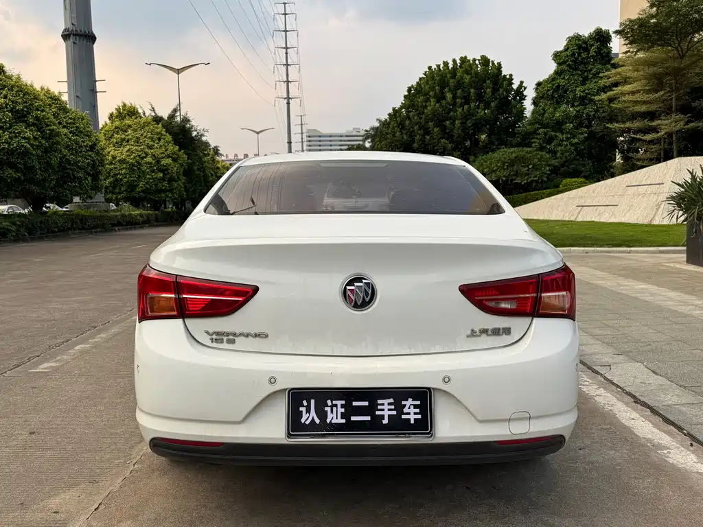 Buick Verano — миниатюра 8