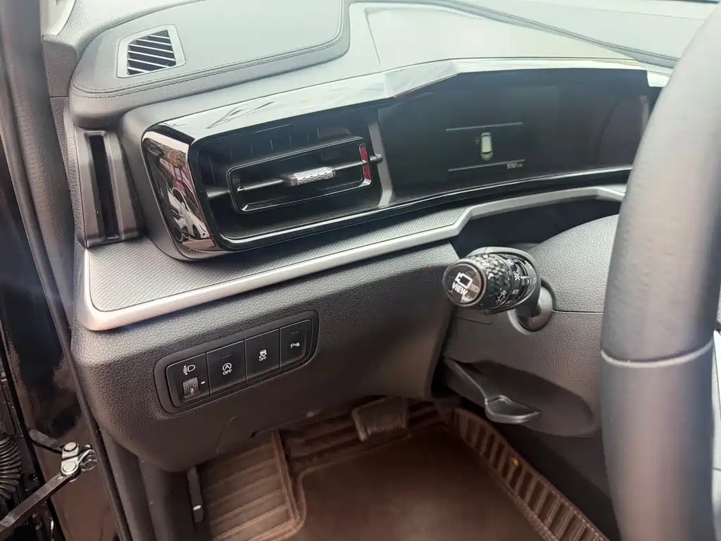 Hyundai Custo — миниатюра 8