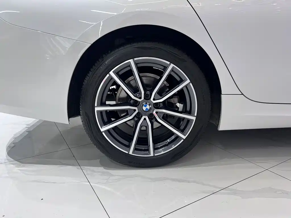 BMW 3 Series — миниатюра 19