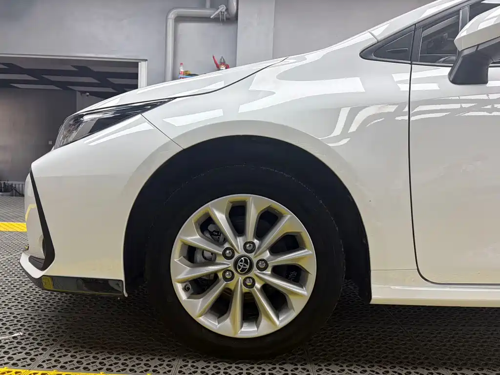 Toyota Corolla — миниатюра 7
