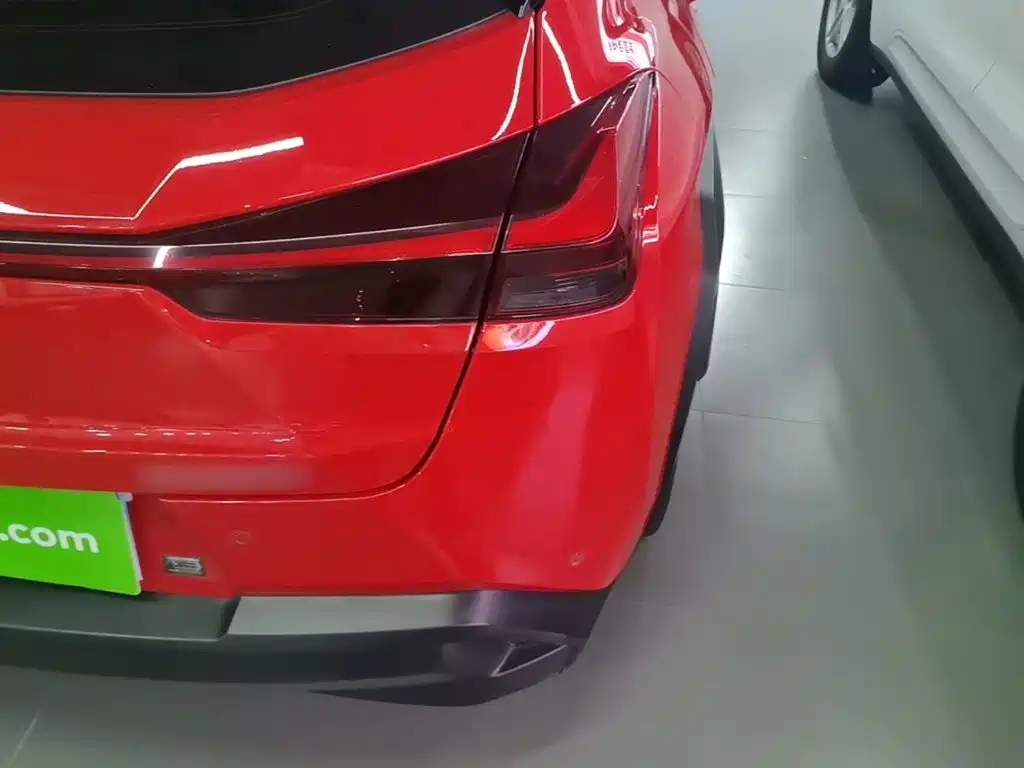 Lexus UX — миниатюра 8