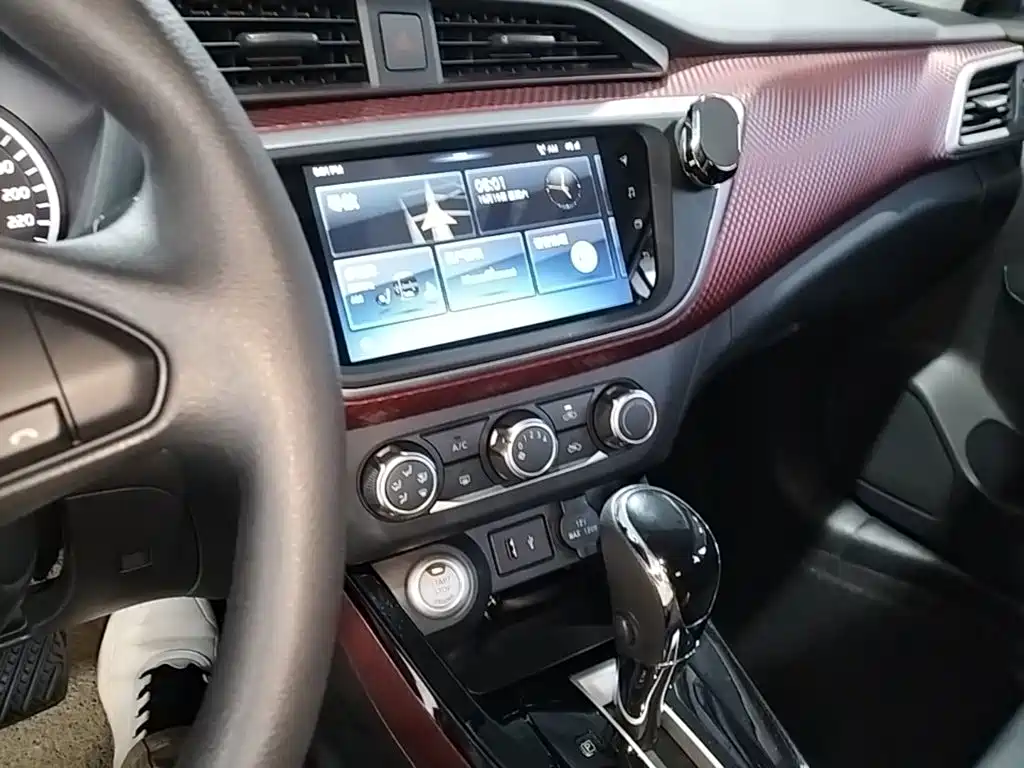 Nissan Bluebird — миниатюра 13