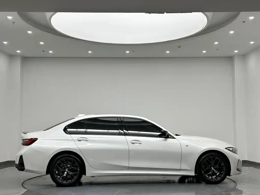 BMW 3 Series 3 2025 330Li M Sport
