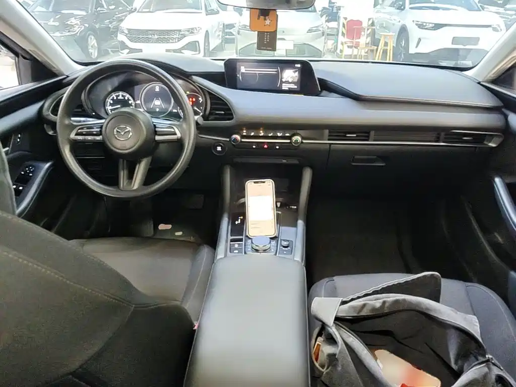 Mazda 3 Axela — миниатюра 10