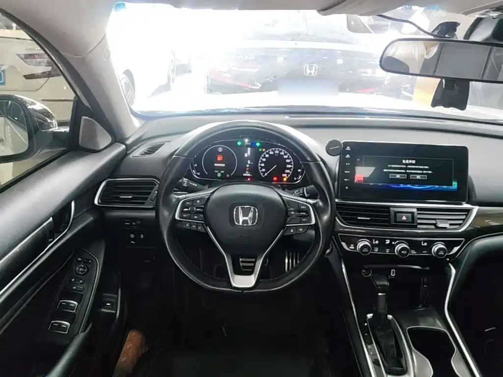 Honda Accord — миниатюра 11