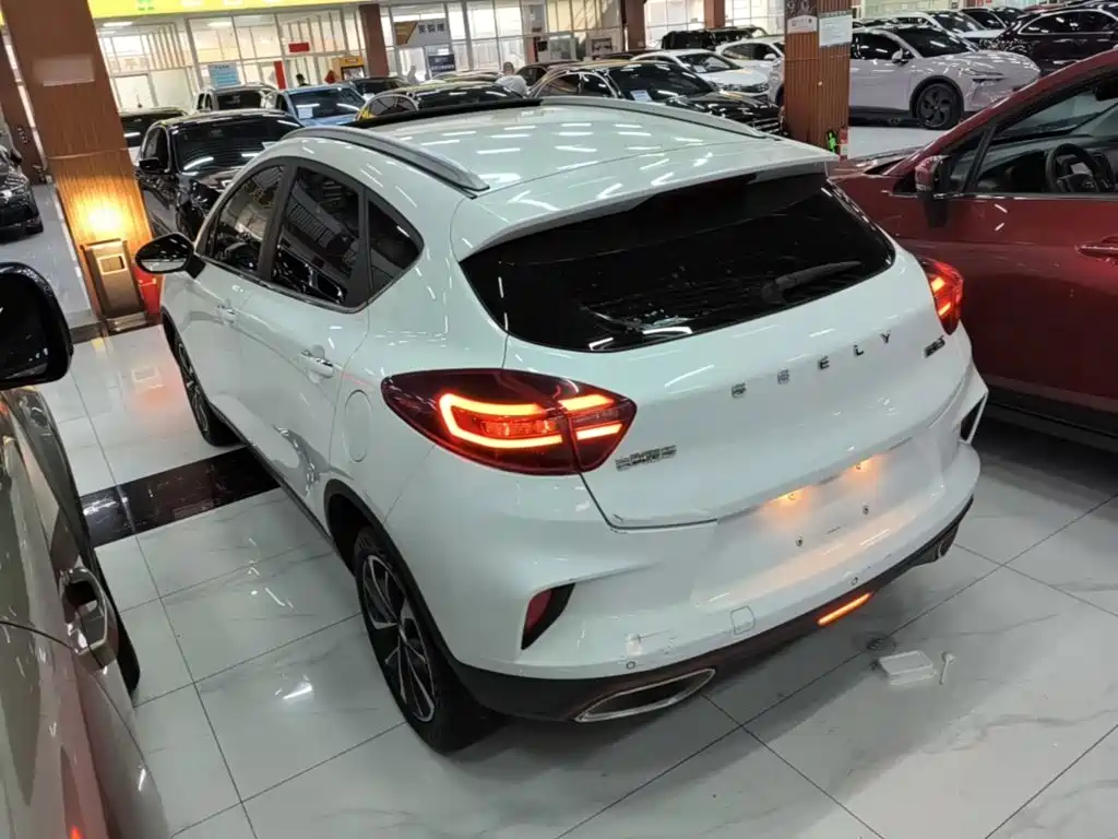 Geely Emgrand GS — миниатюра 5
