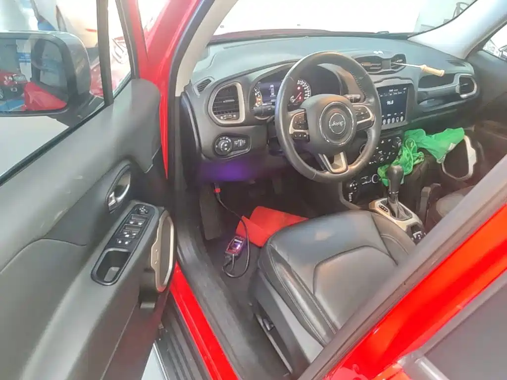 Jeep Renegade — миниатюра 16