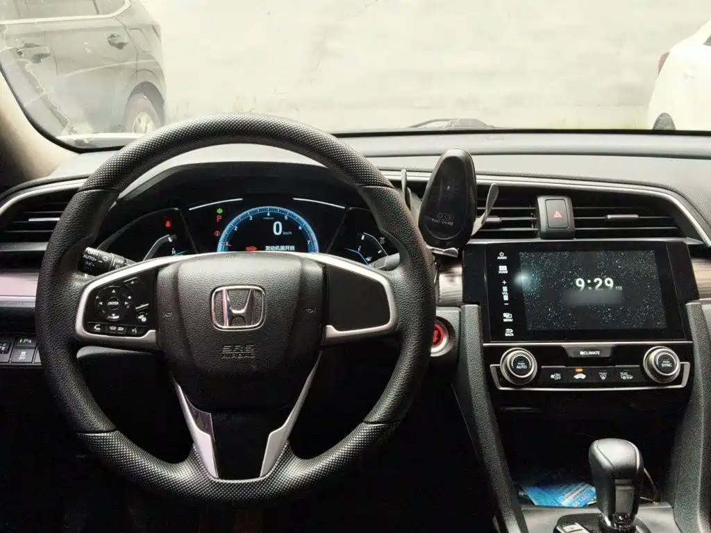 Honda Civic — миниатюра 11