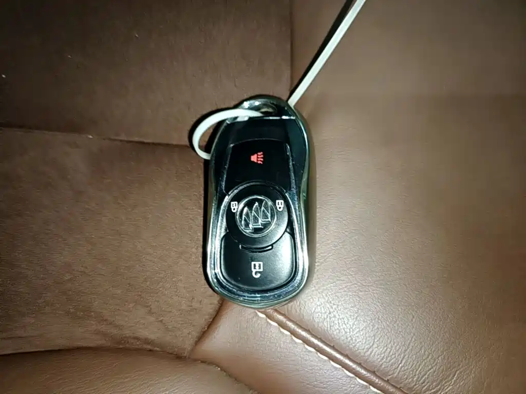Buick Envision Plus — миниатюра 9