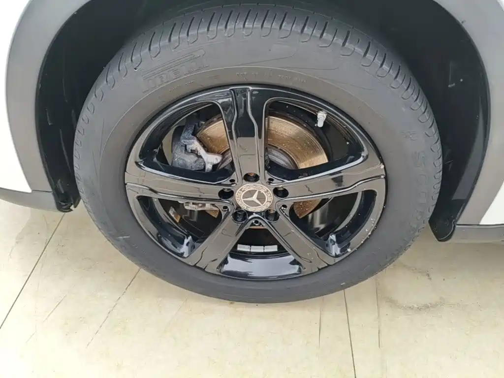 Mercedes-Benz GLA — миниатюра 23
