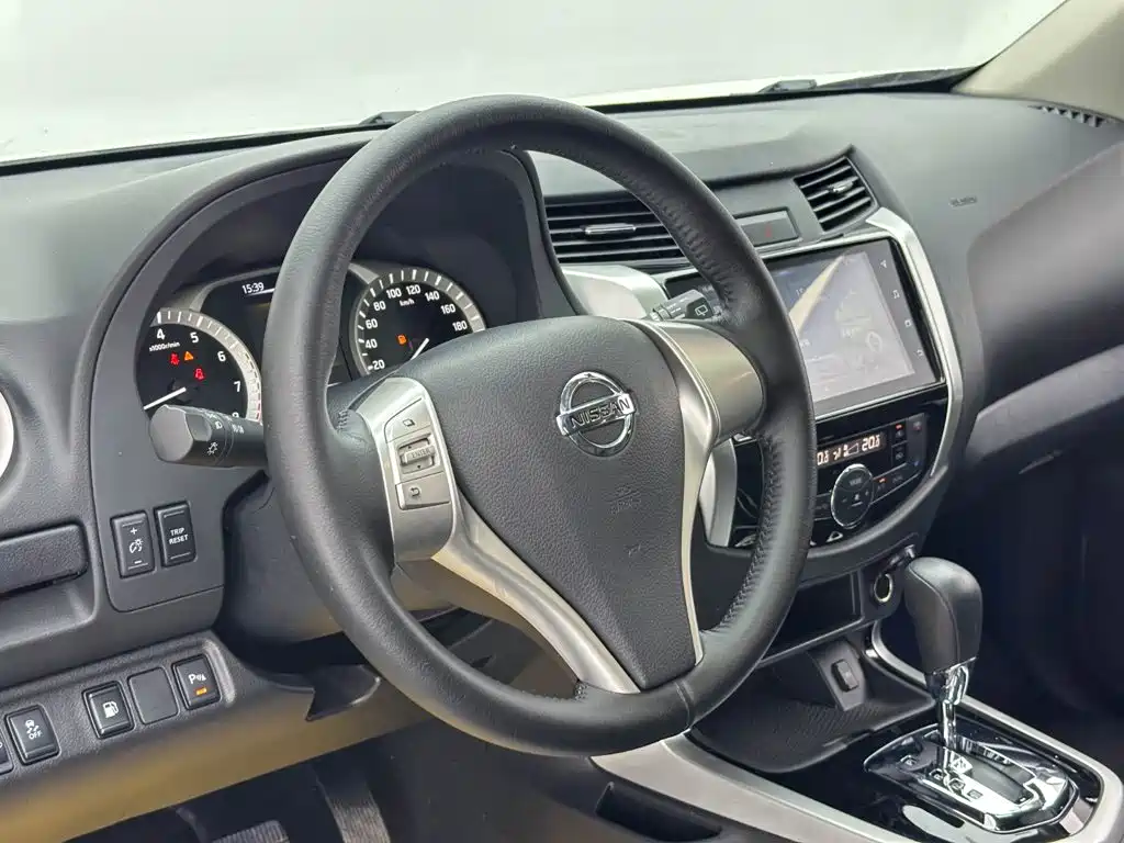 Nissan Terra — миниатюра 15