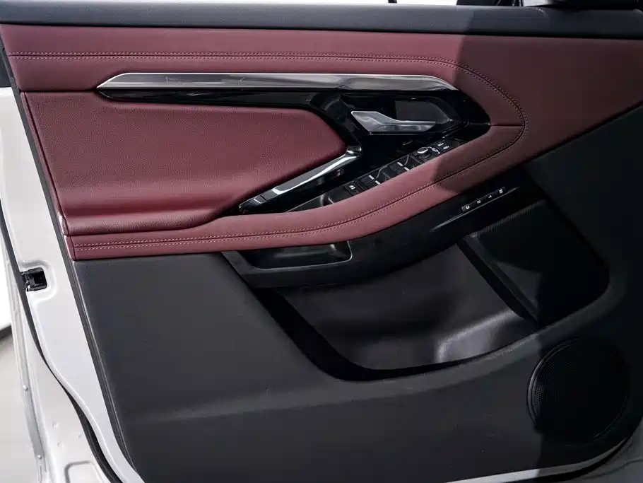 Land Rover Evoque — миниатюра 17