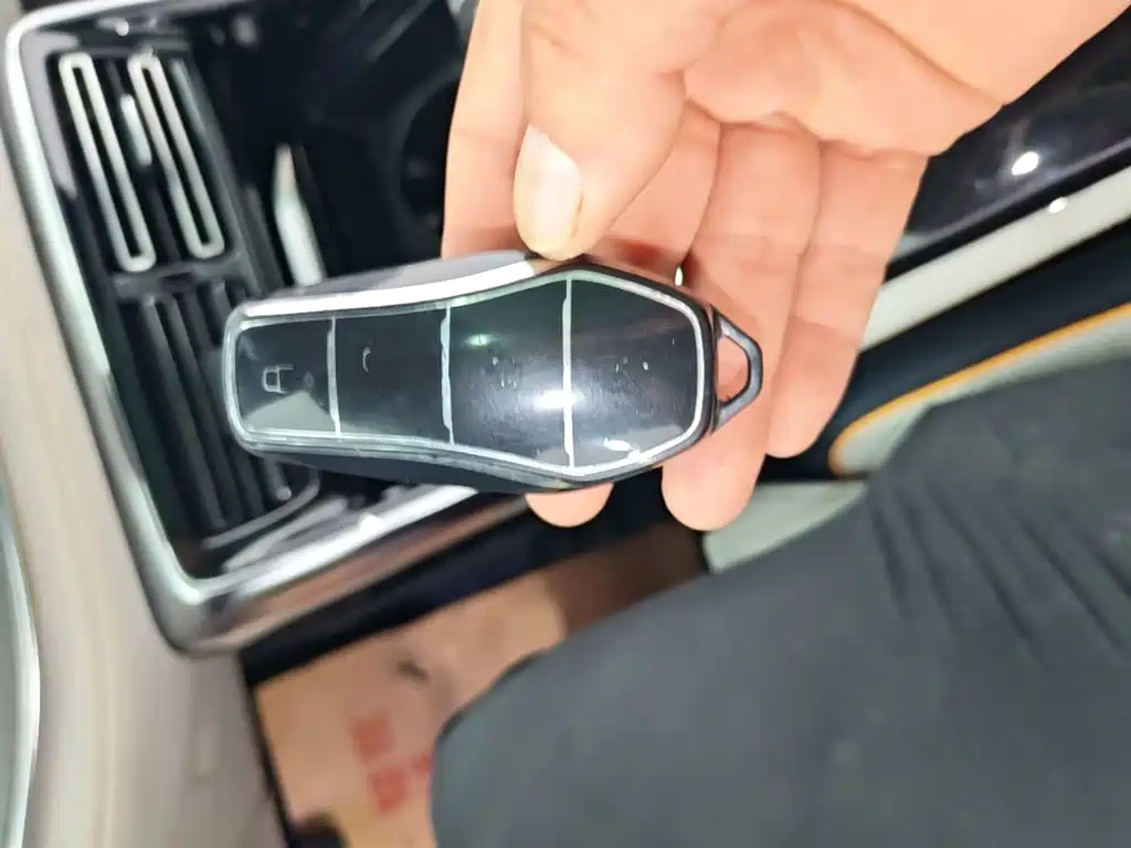 BYD Tang New Energy — миниатюра 9