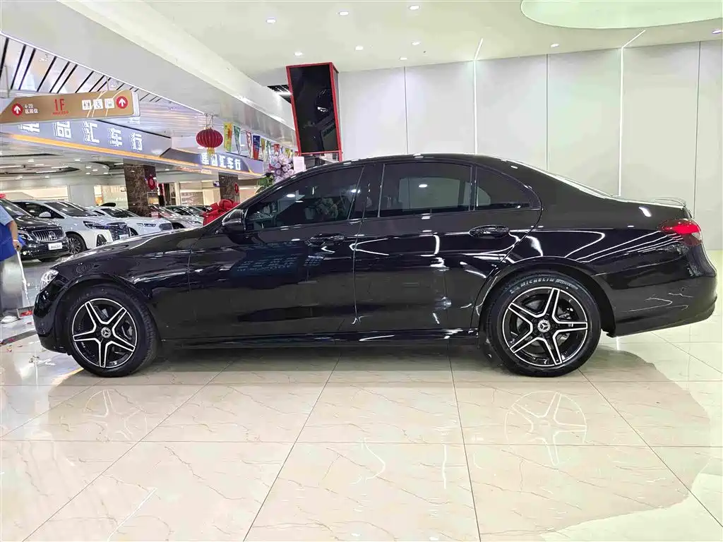 Mercedes-Benz E-Class (Import) — миниатюра 19