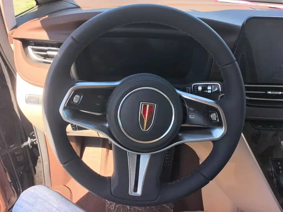 Hongqi Hongqi HQ9 PHEV — миниатюра 15