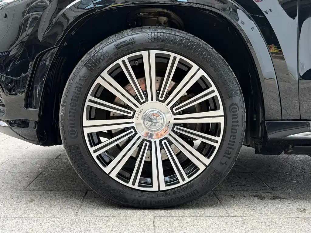 Mercedes-Benz GLS — миниатюра 16