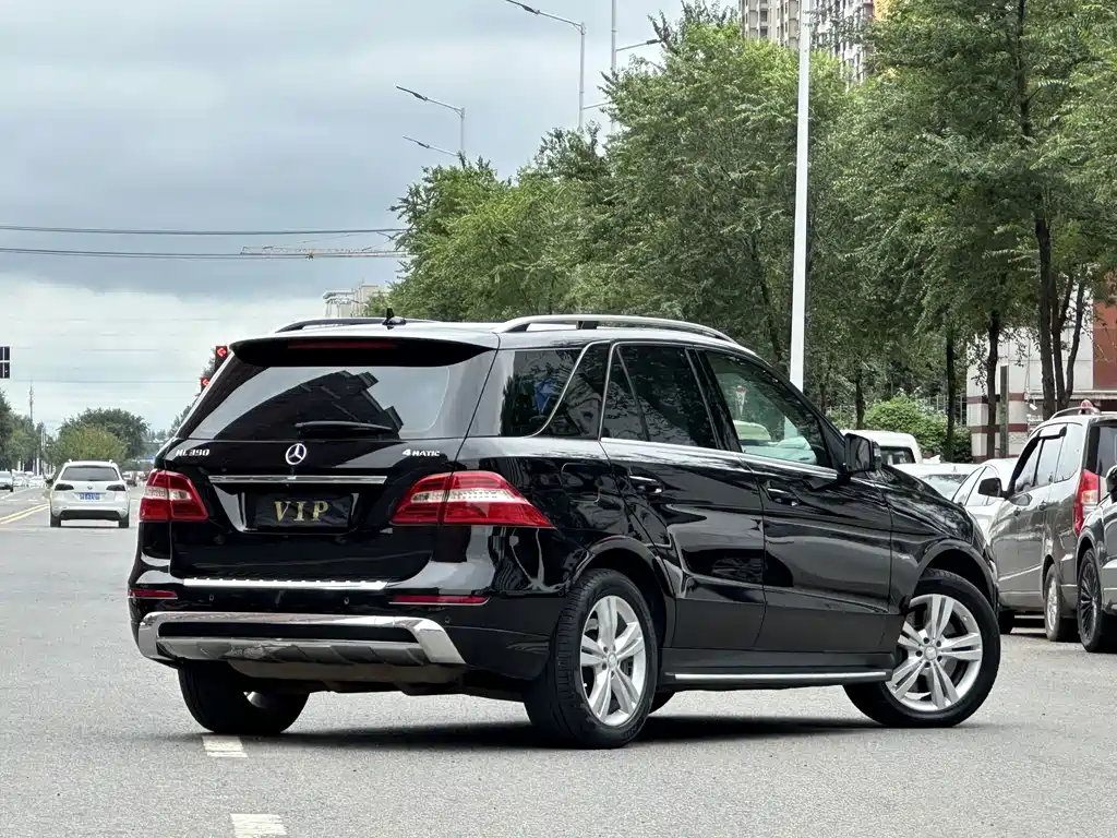 Mercedes-Benz M-Class — миниатюра 5